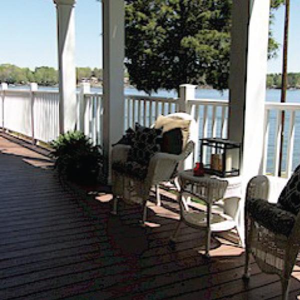 Clubhouse Porch 02