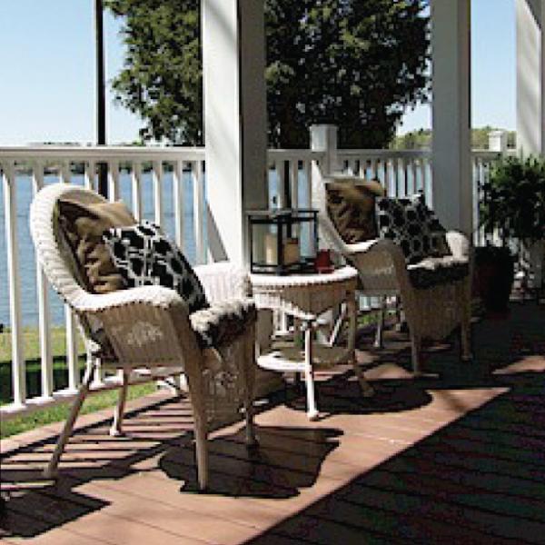 Clubhouse Porch 05